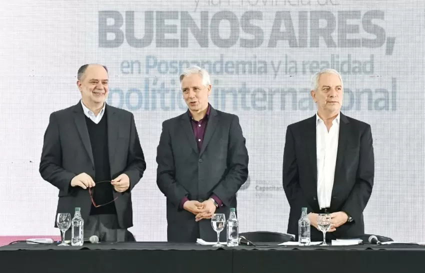 García Linera y Alak ecabezaron un seminario de formación política en La Plata