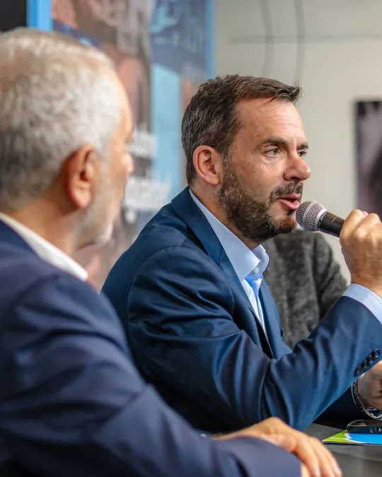 Sujarchuk disertó en el ICP sobre inteligencia artificial y gestión